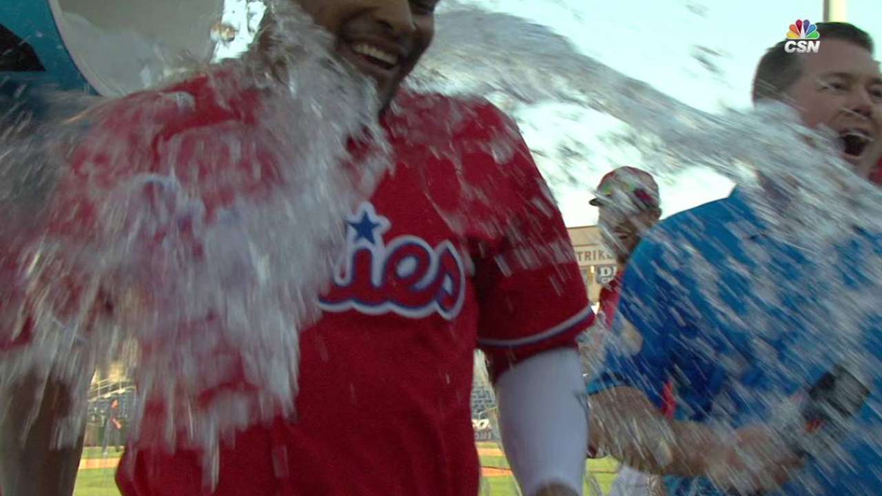 Hunter gets celebratory shower