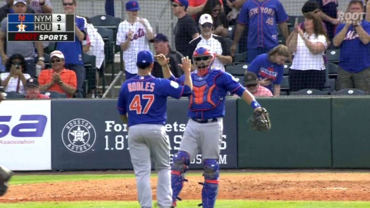 Collins explains Robles' 4-out save