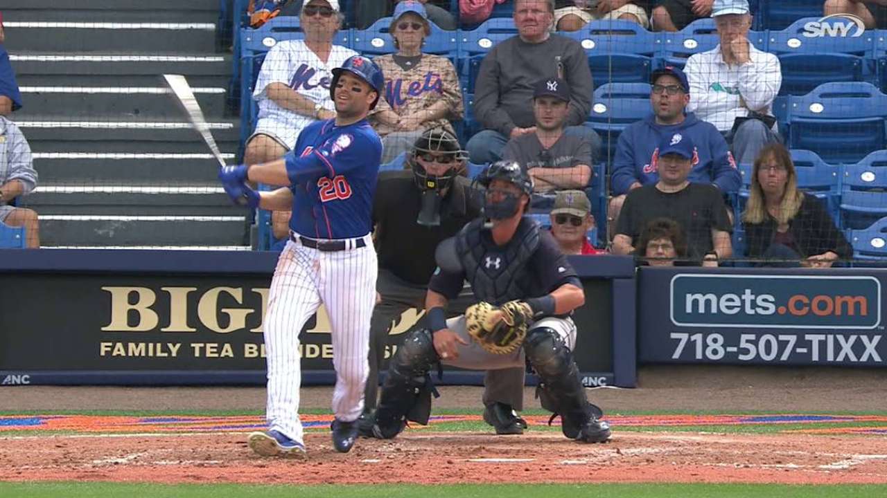 Walker's solo homer