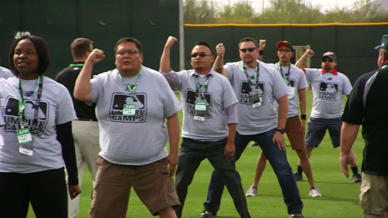MLB summit shows appreciation for military