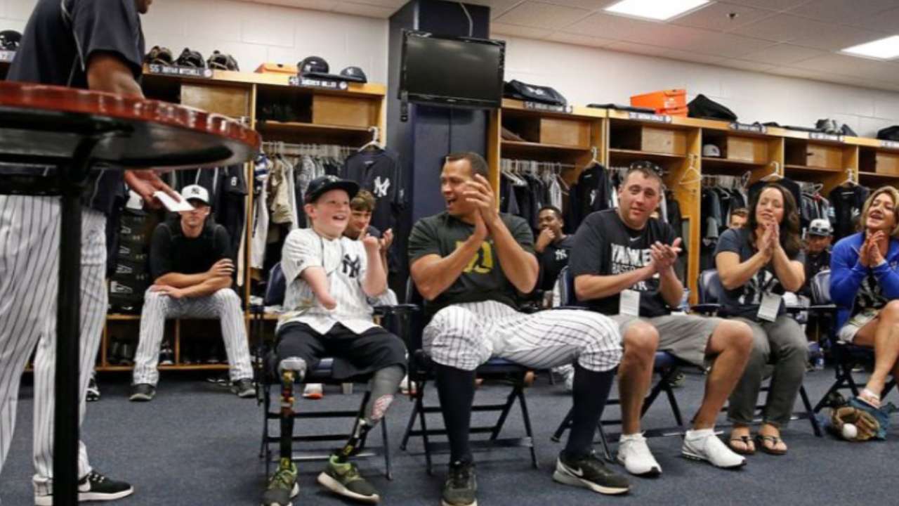 Yankees sign 10-year-old, cherish his day