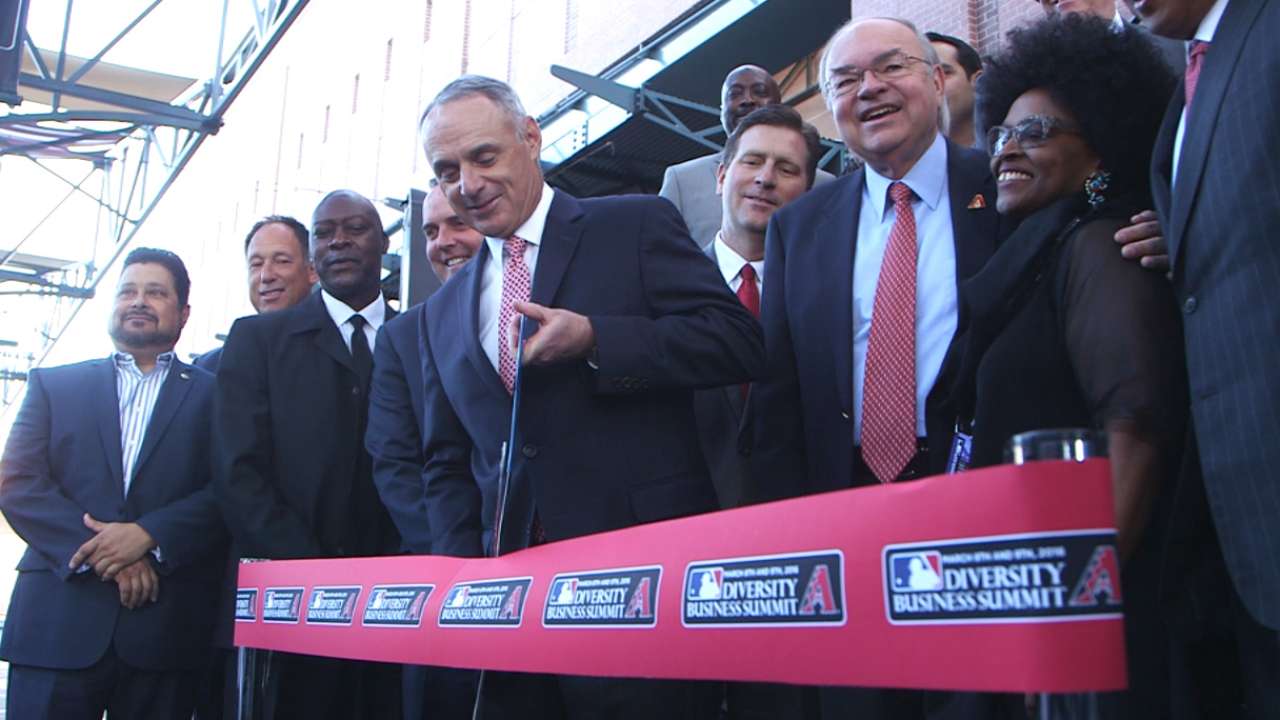 Manfred broadens scope of MLB's diversity initiatives