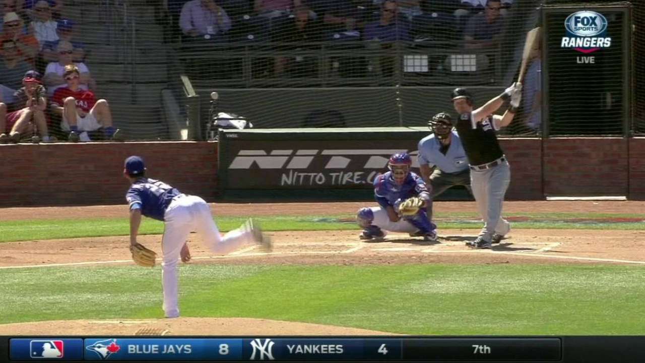 Sands' three-run shot