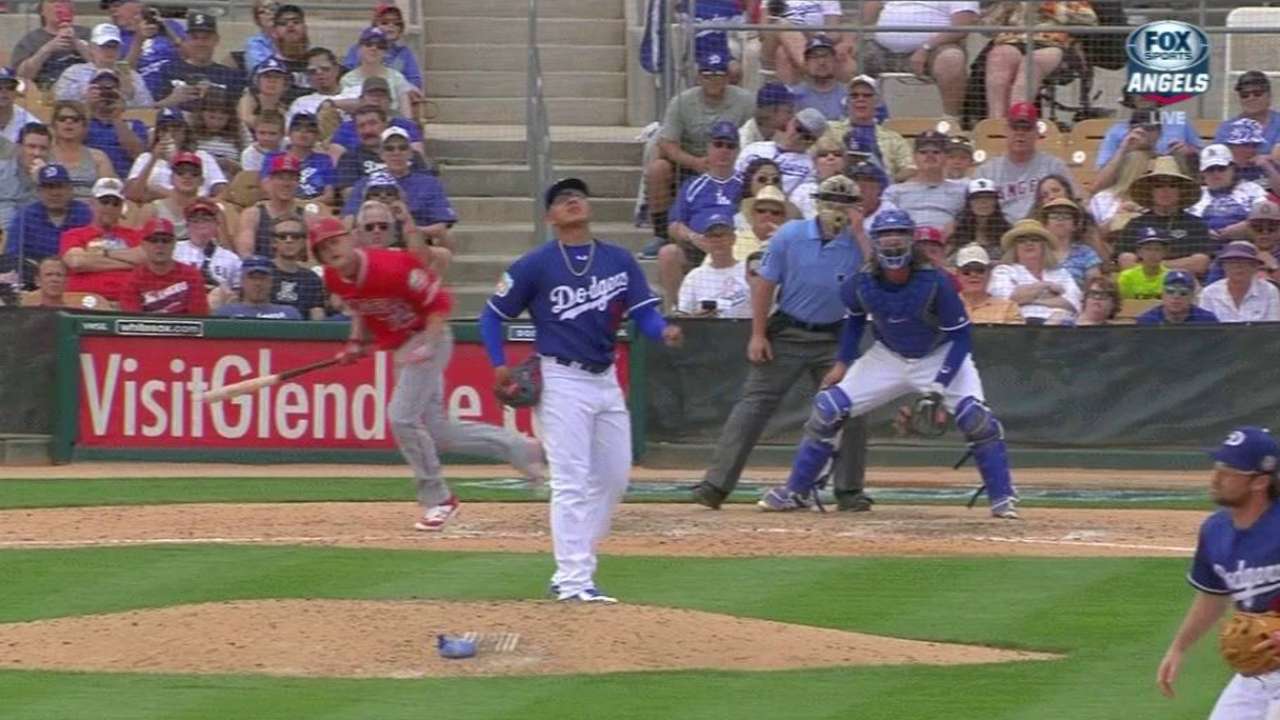 Buss' run-scoring triple