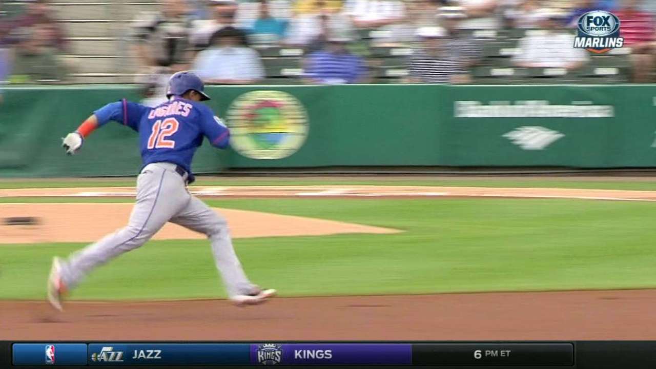 Lagares' triple