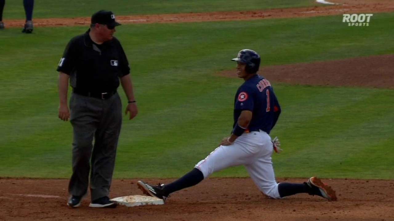 Zimmermann picks off Correa