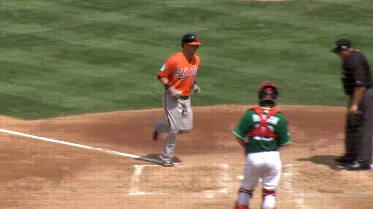 Walker's three-run homer