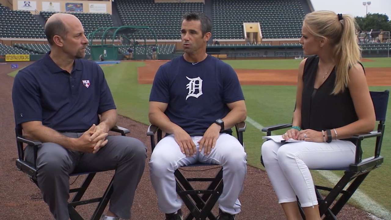 Ausmus addresses policy on kids in clubhouse