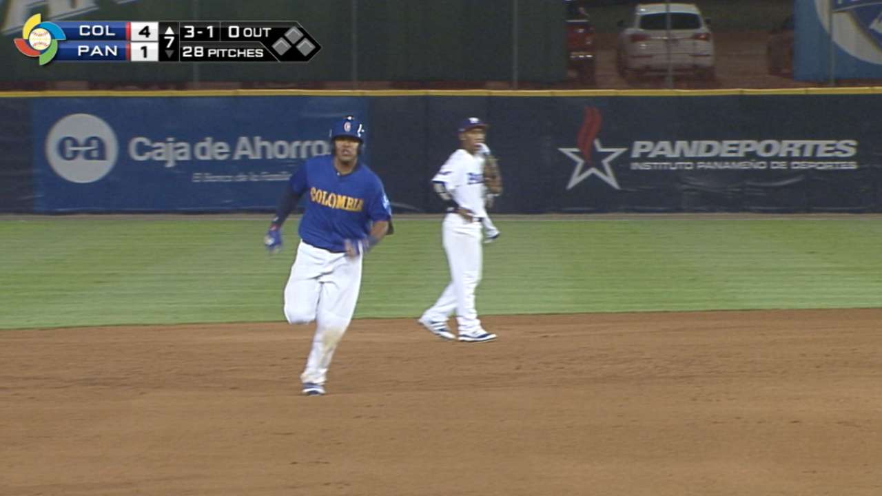 Rodriguez's homer to center