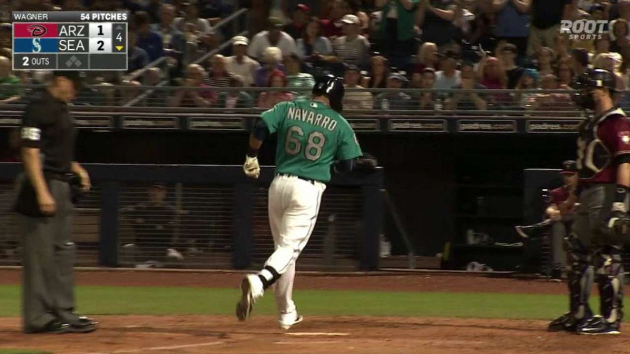 Navarro's solo shot