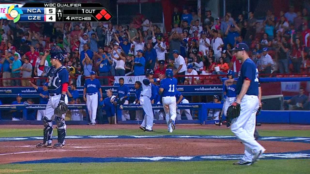 Nicaragua plates three in 11th