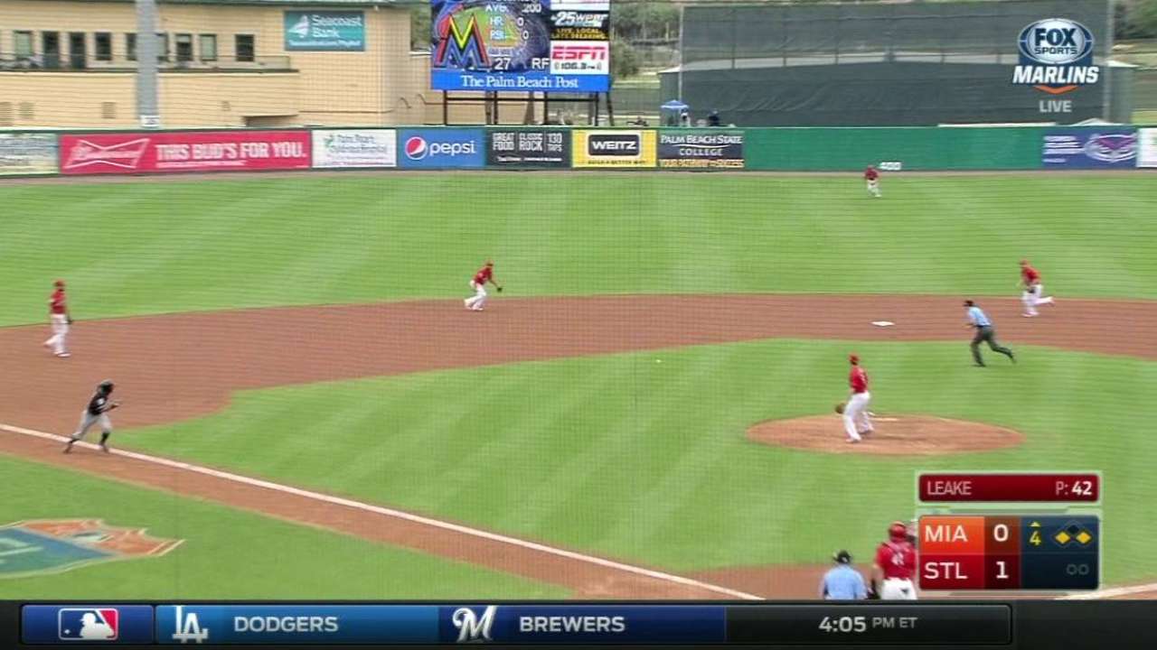 Ichiro scores Marlins' first run