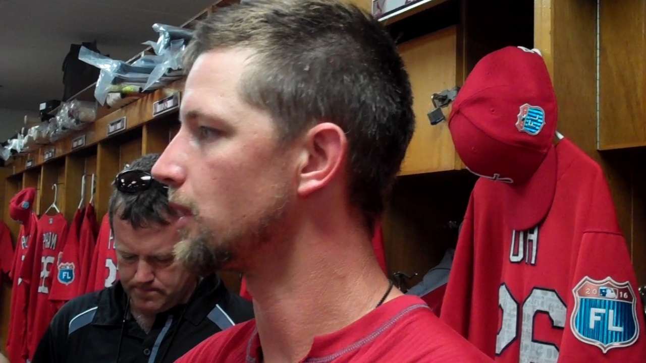 Leake on outing, Molina