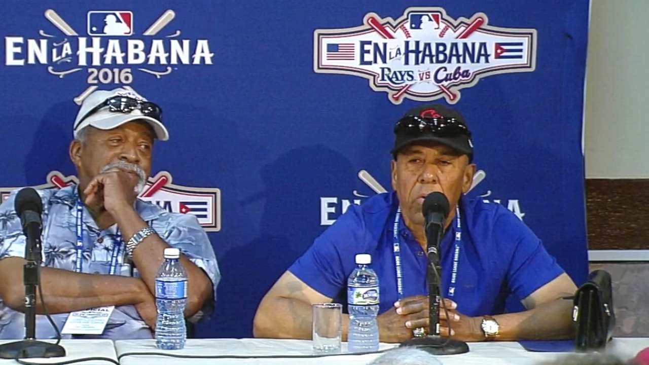 Tiant, Cardenal on Cuba game