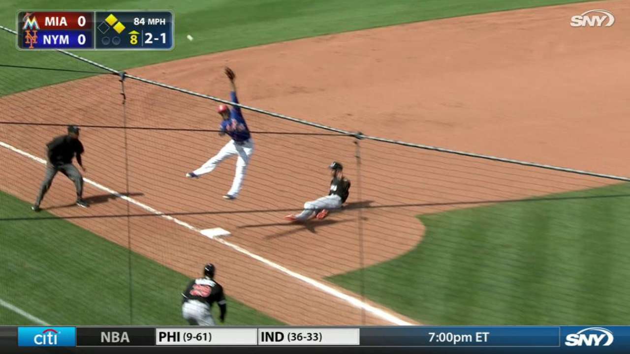 Cosart solid in start as Marlins top Mets