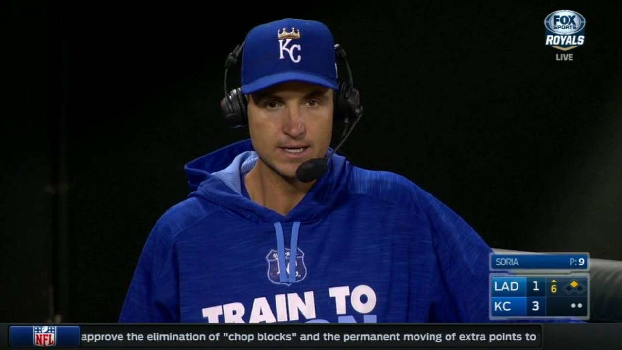 Royals' Young dazzles, holds Dodgers hitless