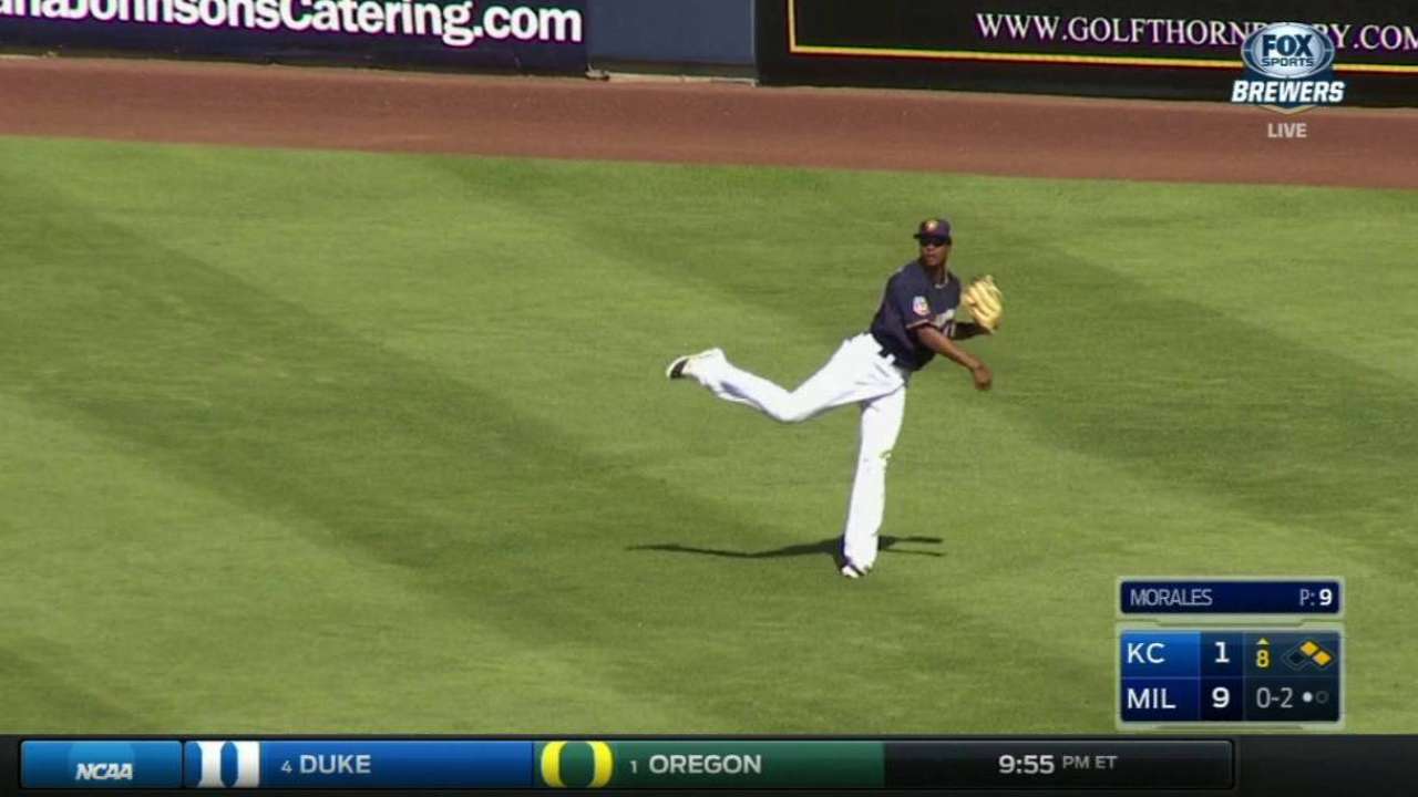 7 Brewers make Opening Day roster for first time