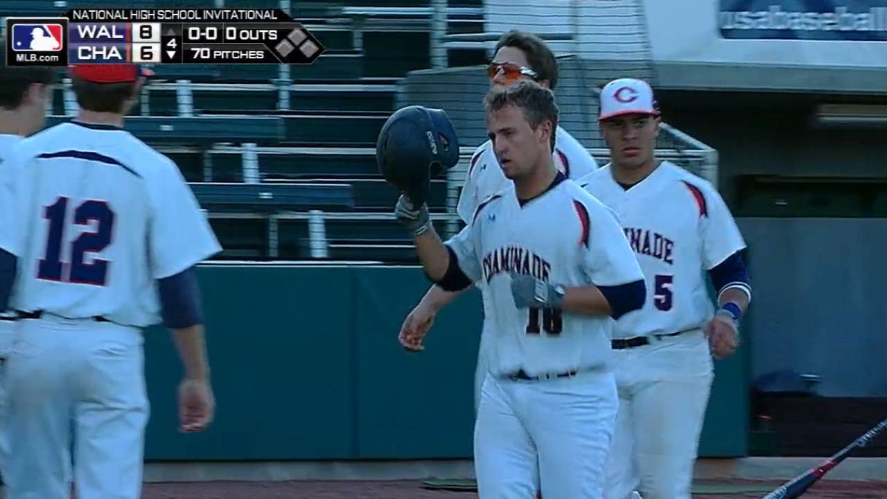 Kahle's solo homer