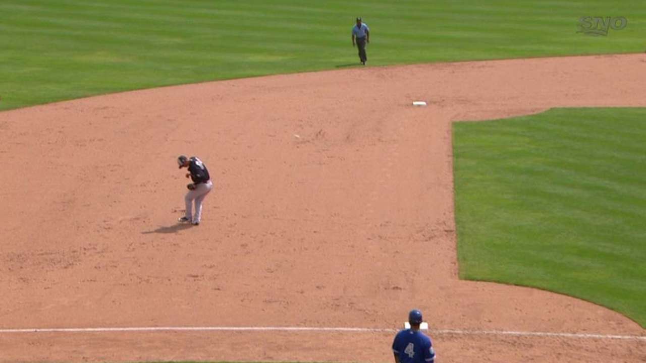 Yankees option Refsnyder to Triple-A