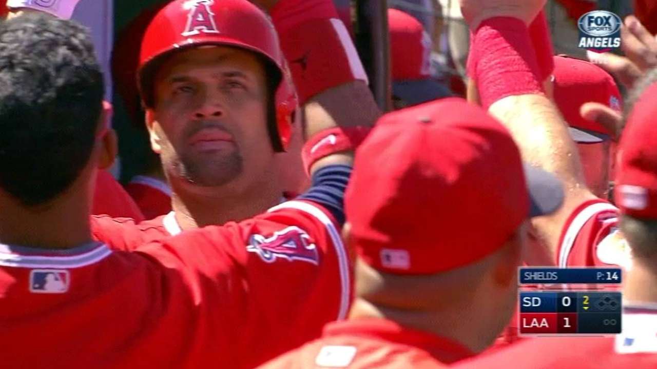 Pujols passes 'test run' by playing first base