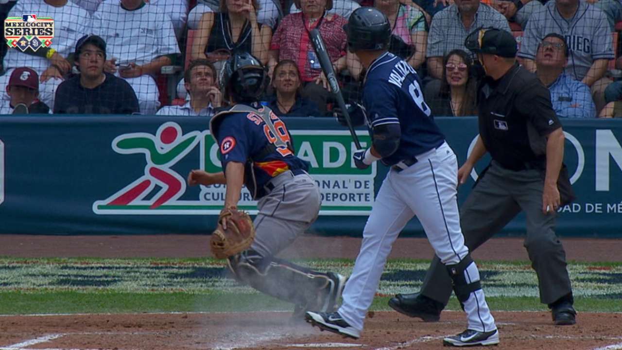 Rosales scores on wild pitch