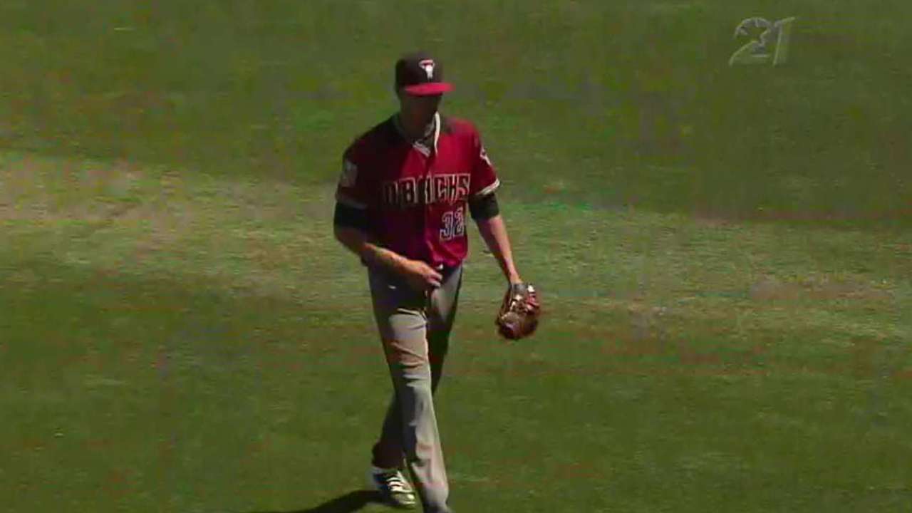 Lopez catches Moreland looking
