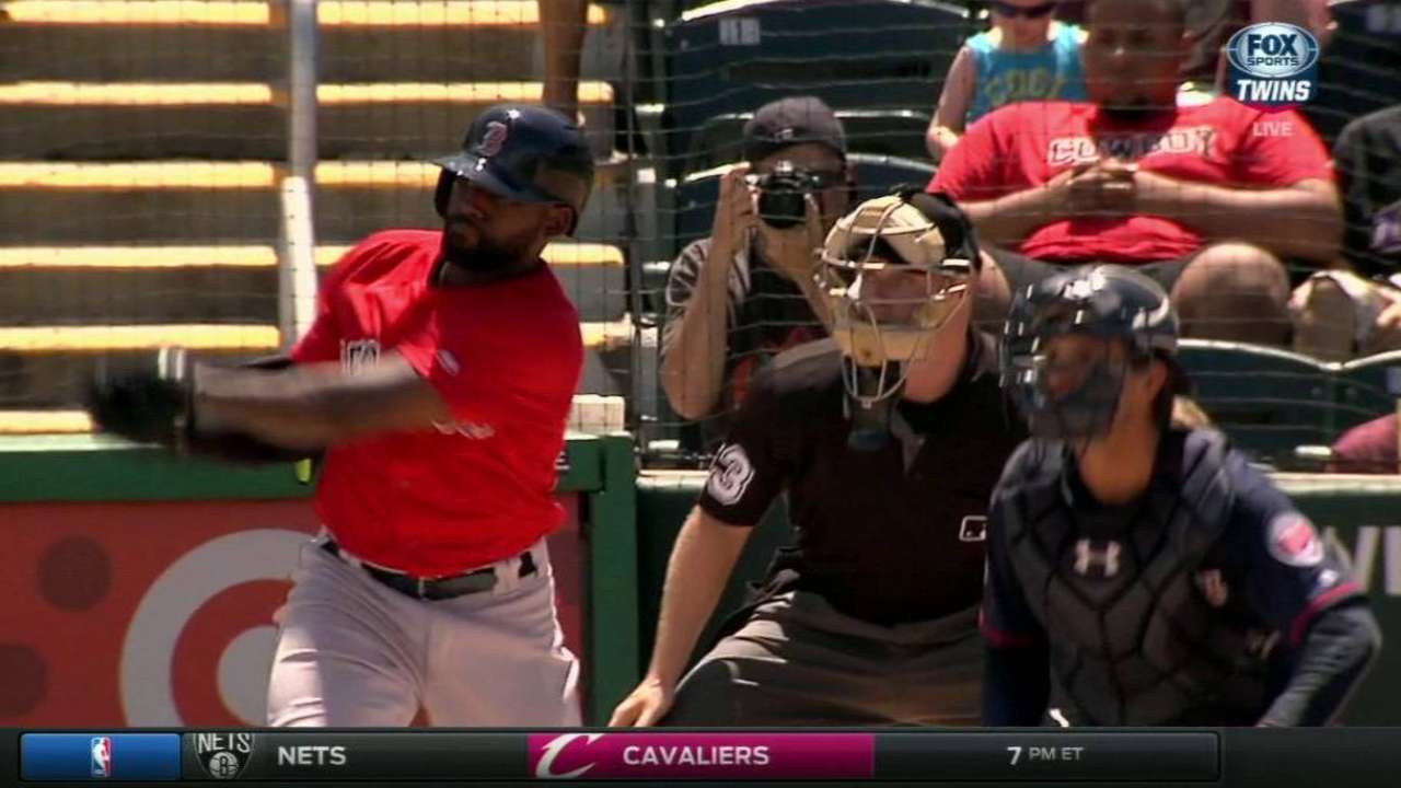 Bradley Jr.'s RBI single