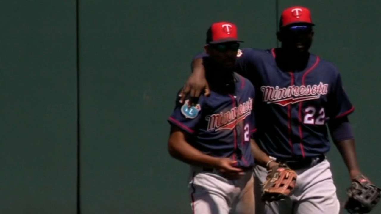 Buxton's spectacular catch