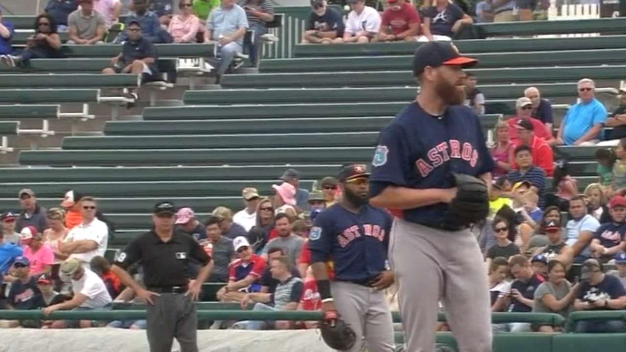 Astros send Straily to SD for catcher Kratz