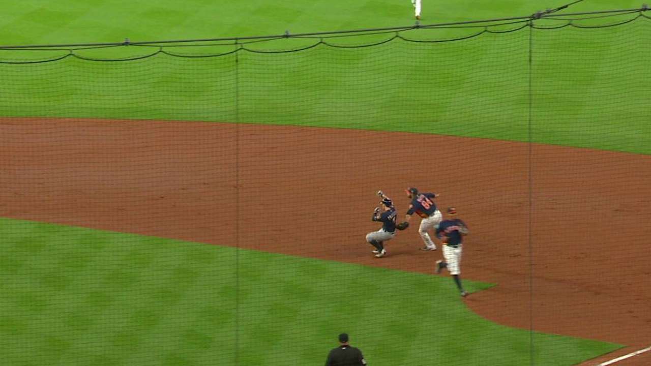 Well-traveled Kratz eager to help Astros