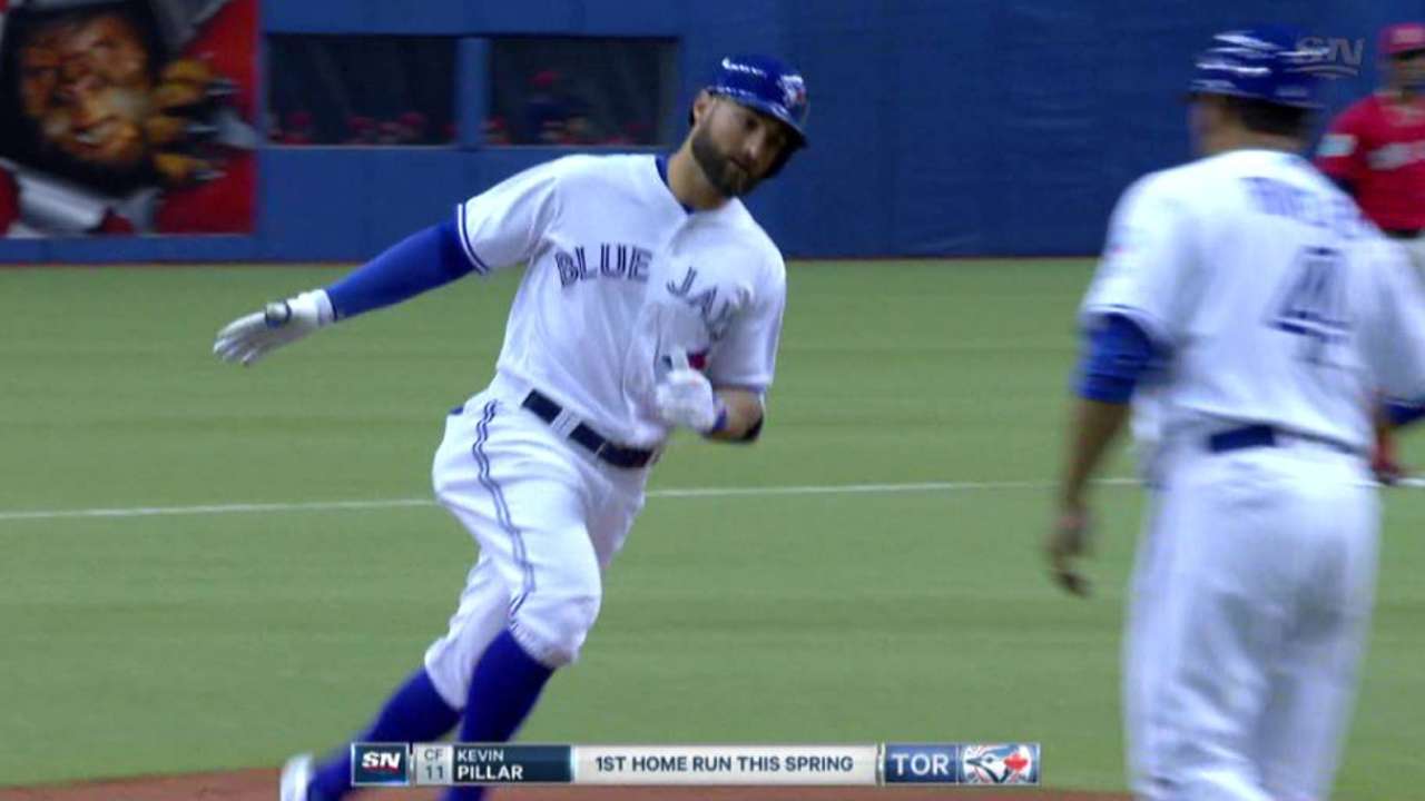 Pillar's solo homer