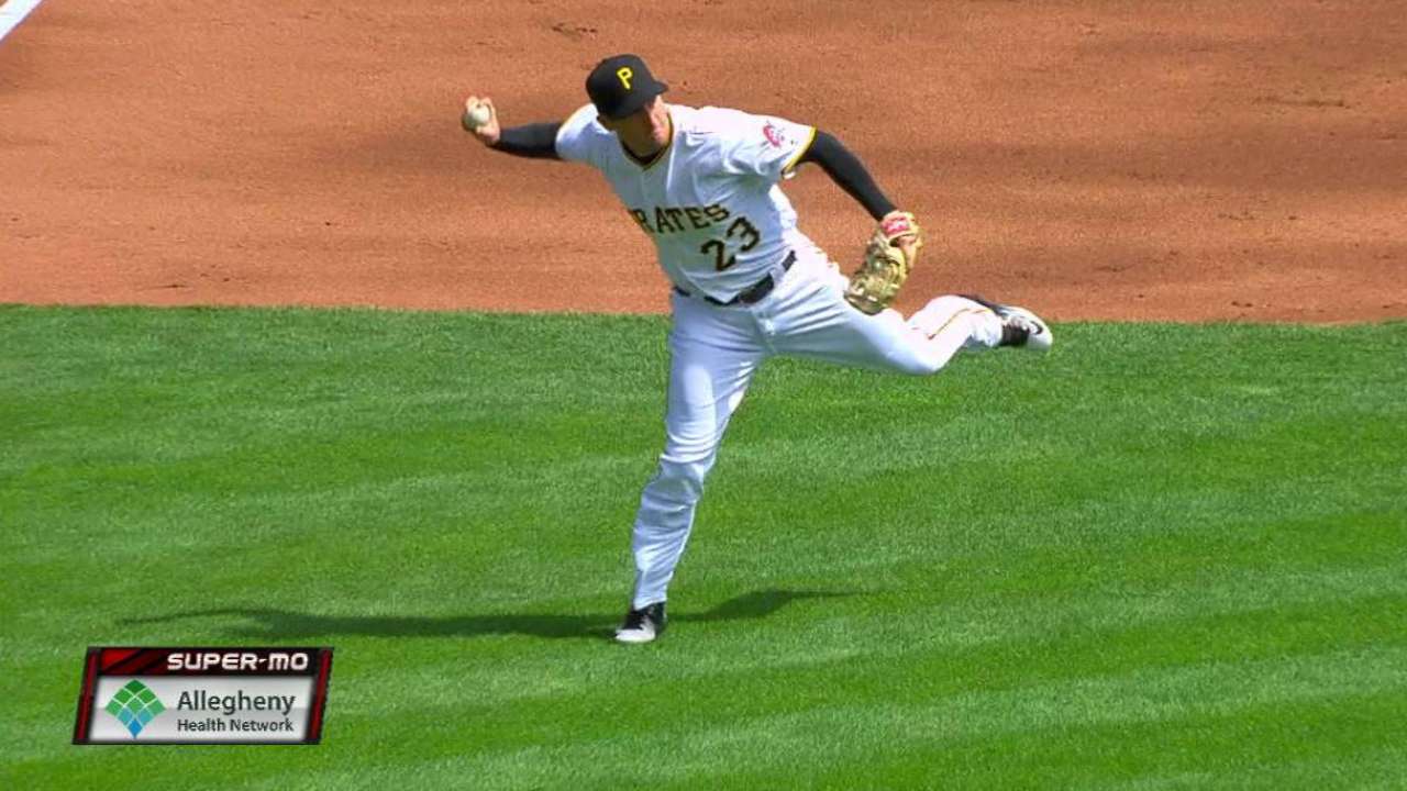 Freese's barehanded play
