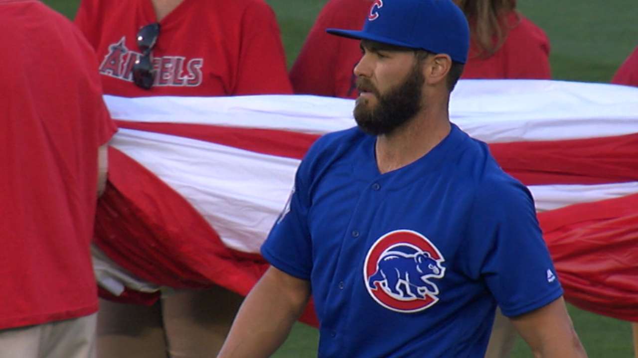 Same ol' Jake: Cubs' ace delivers in '16 debut