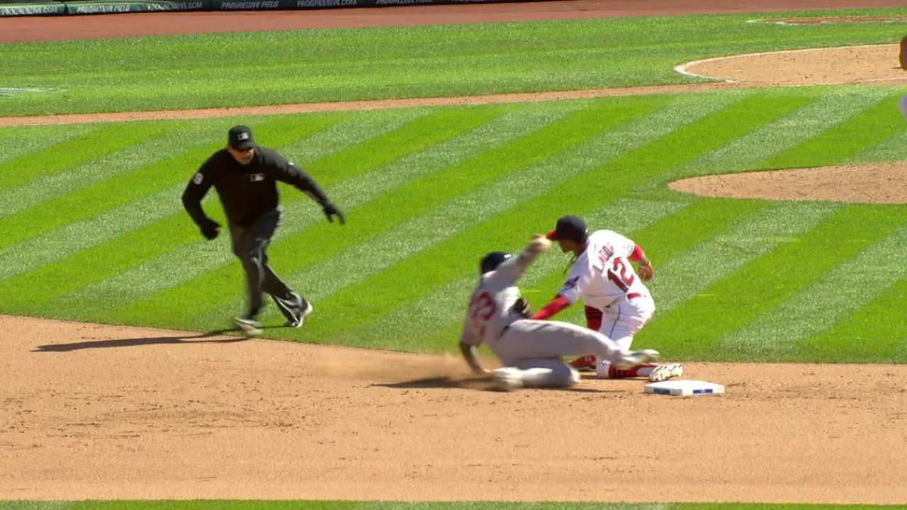 Gomes catches Swihart stealing