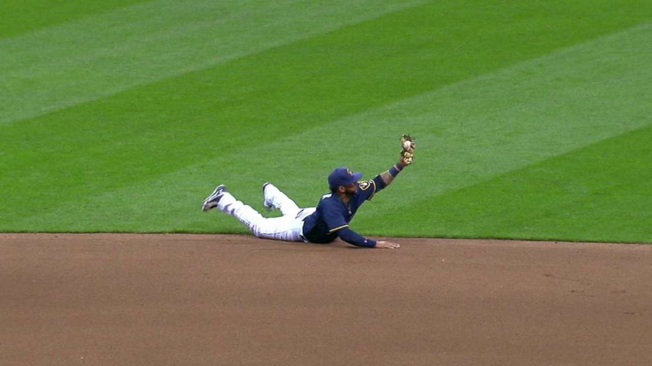 Villar's diving catch