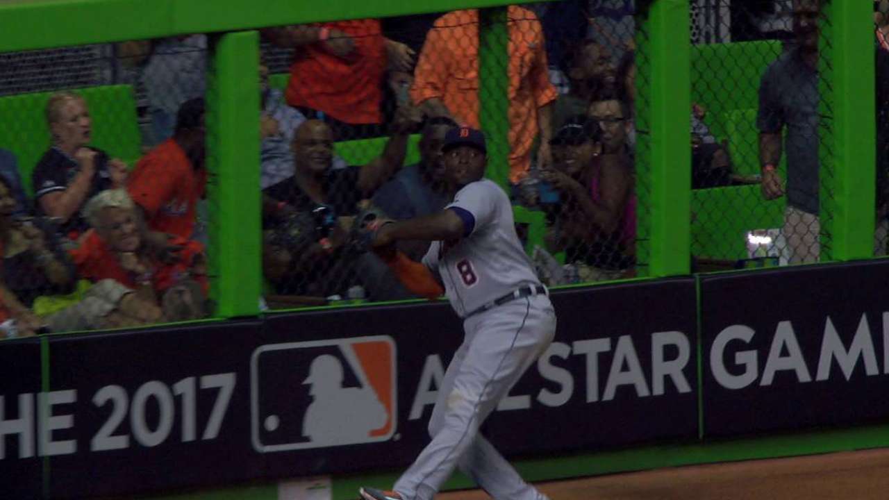 Upton's leaping grab