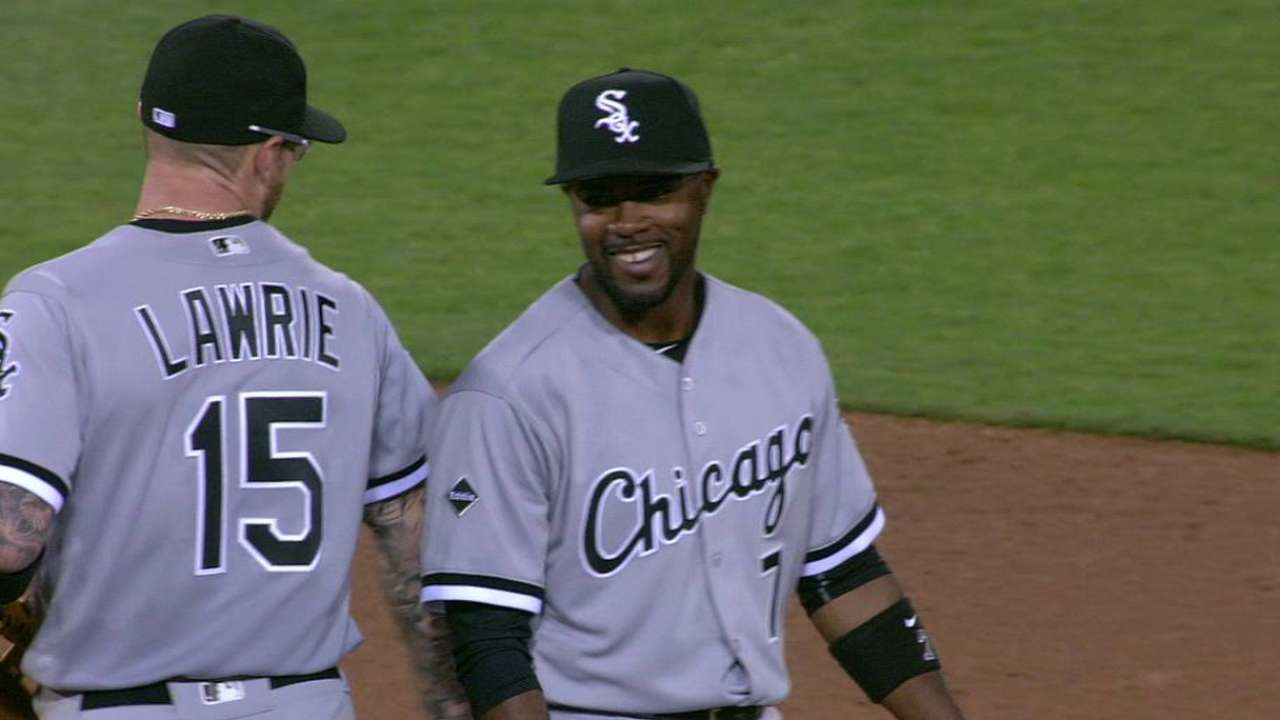 Robertson earns the save