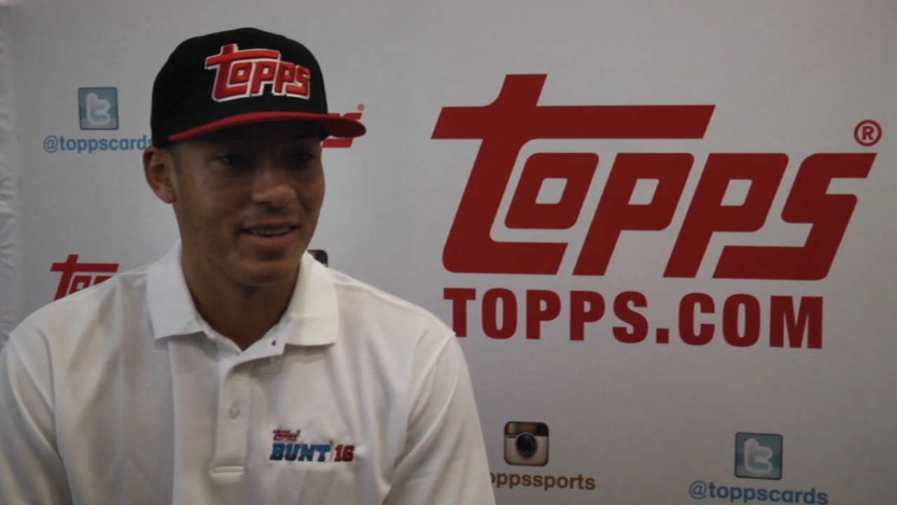 Correa, Topps team up for new baseball cards