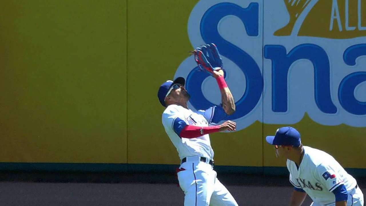 Desmond gets first MLB start in CF