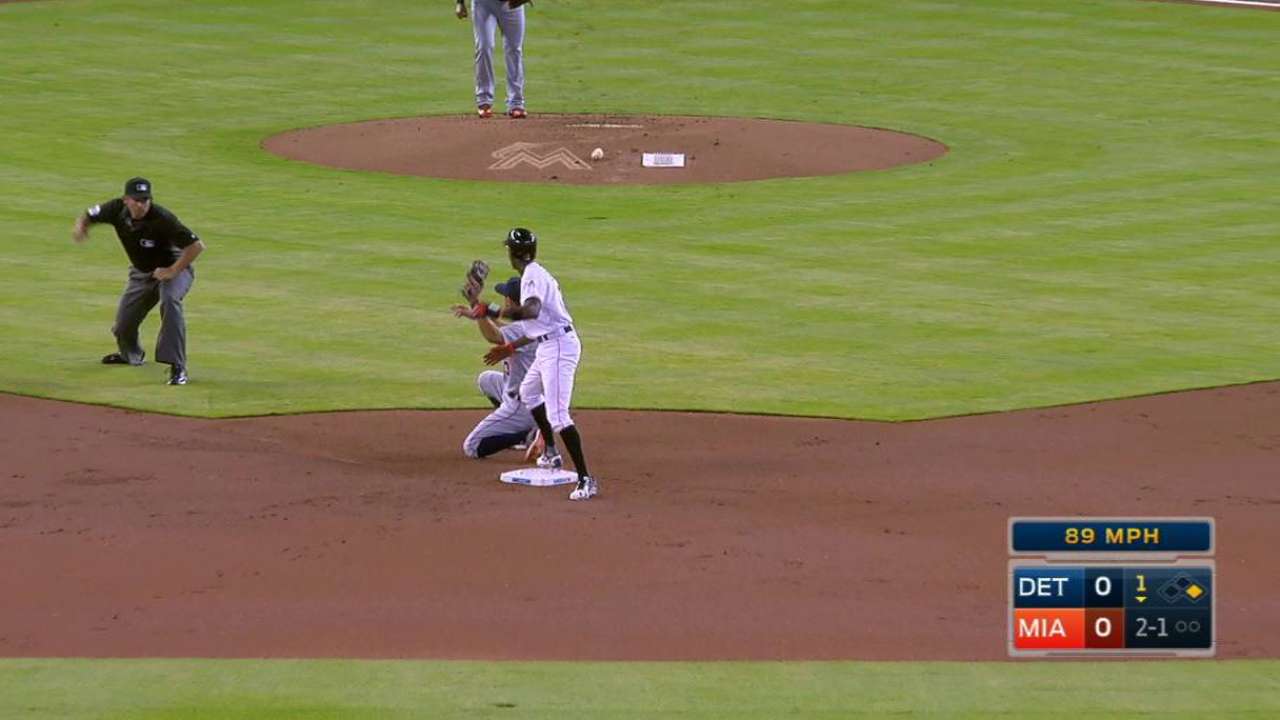 Saltalamacchia nabs Gordon