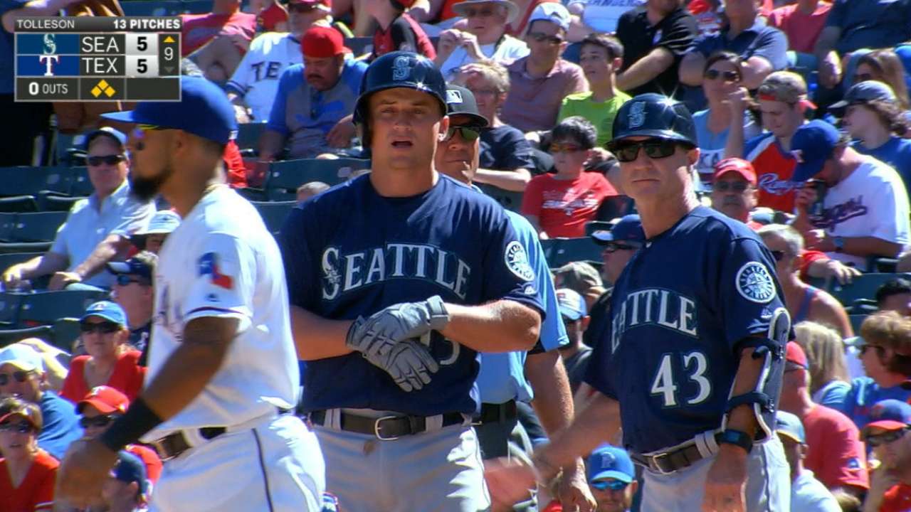 Cano keeps raking, powers Mariners vs. Texas