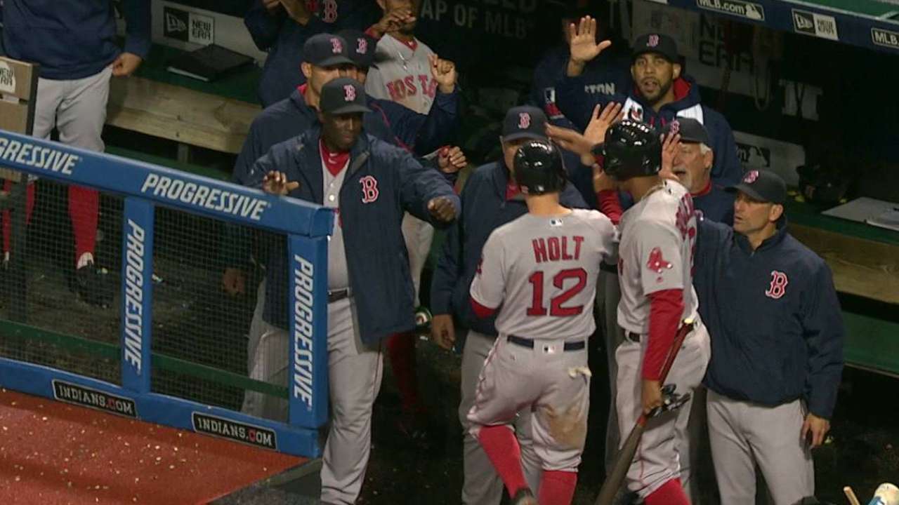 Betts' RBI groundout