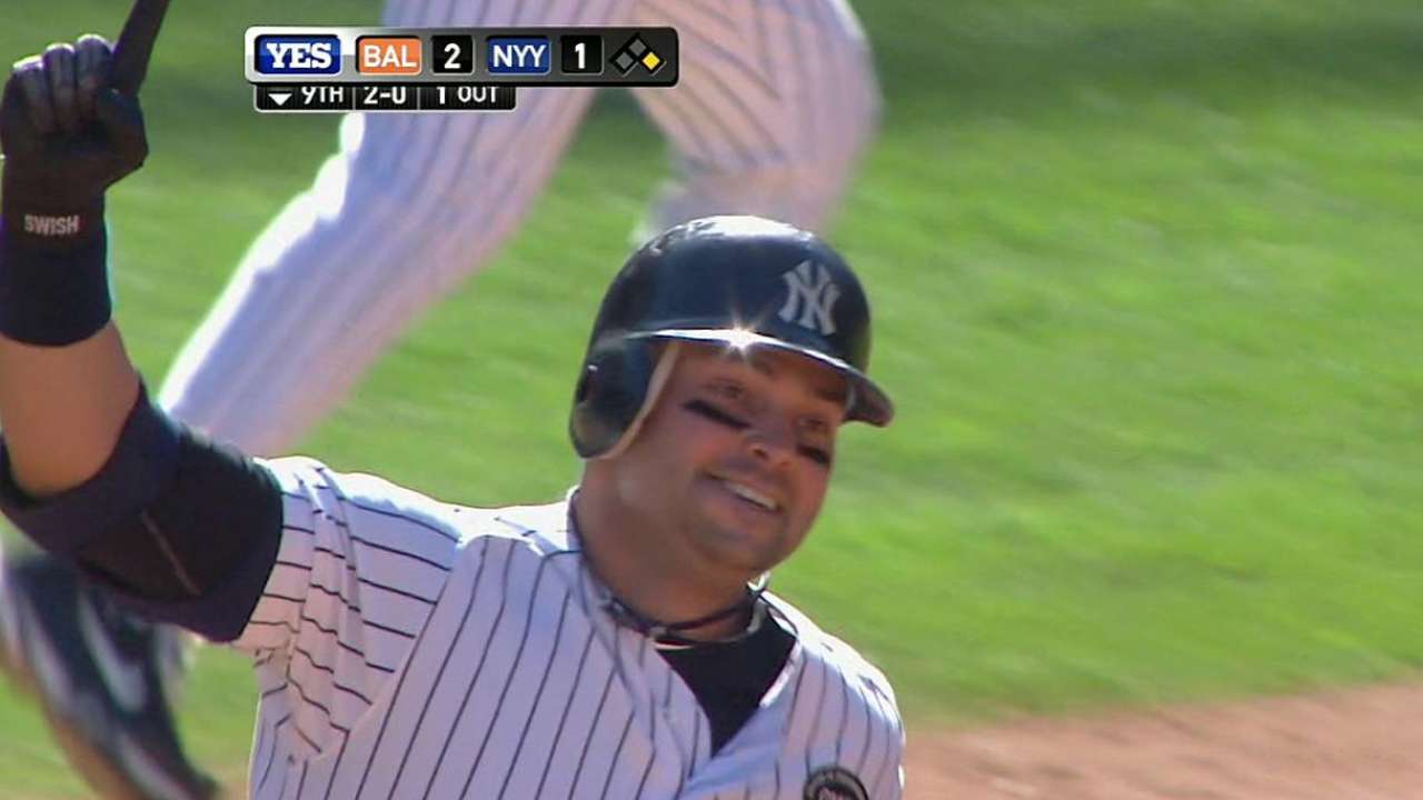 Swisher, Yanks nearing Minor League deal