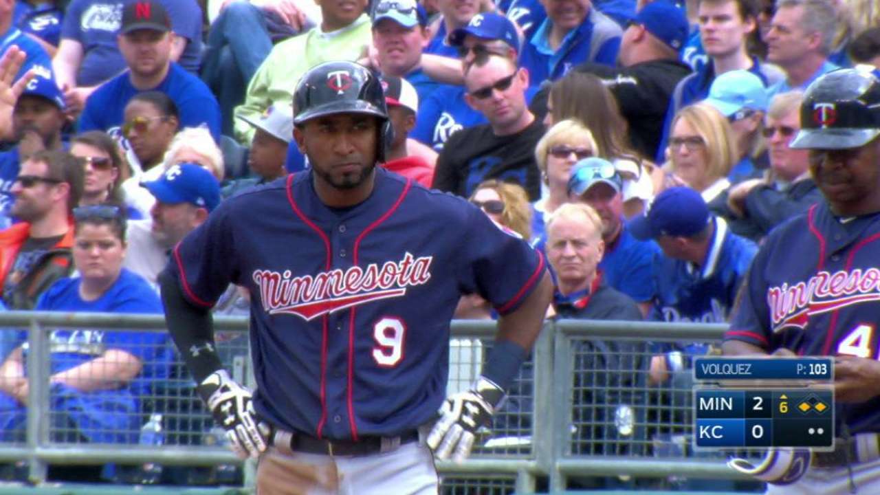 Nunez's single drives in Mauer