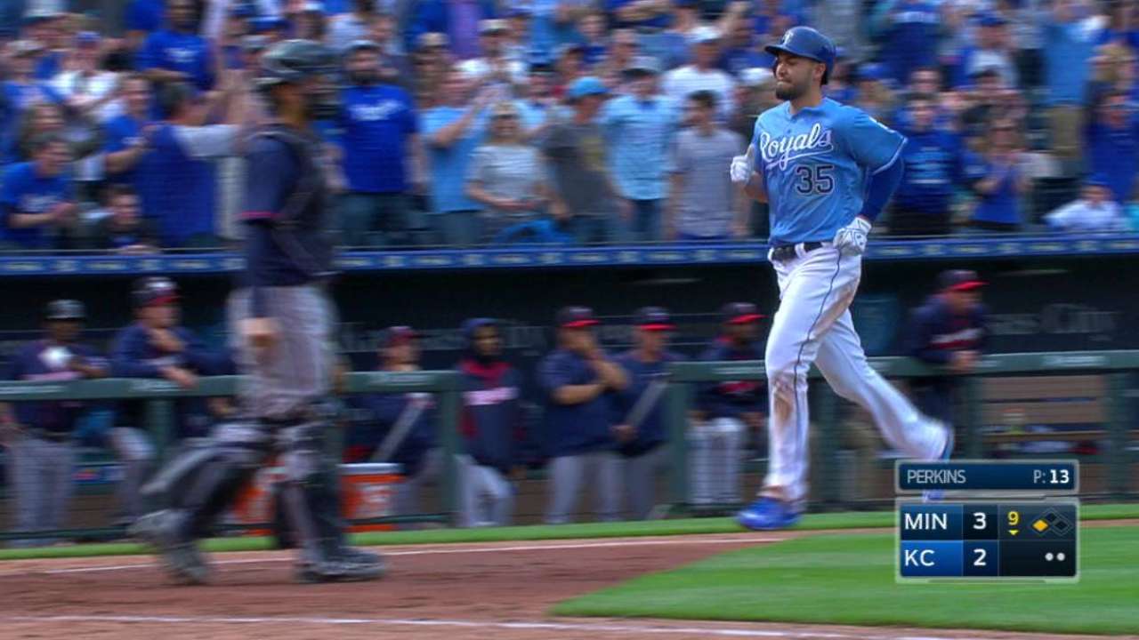 Morales' game-tying RBI