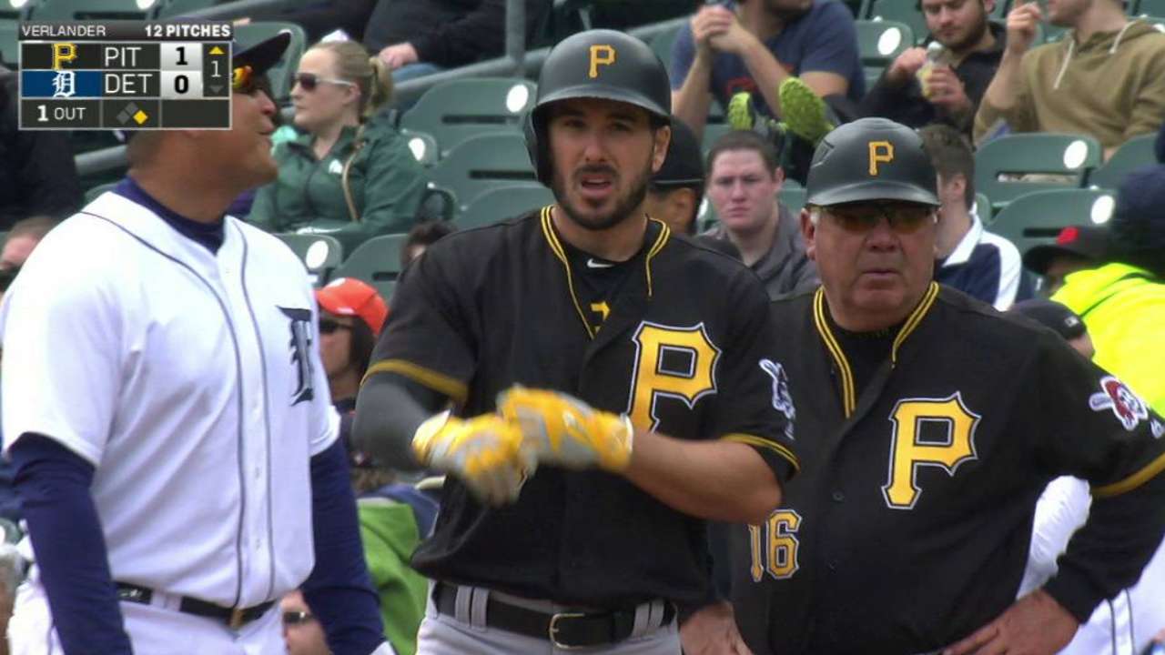 Joyce continues success vs. Verlander as DH
