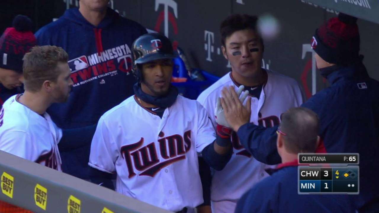 Rosario's groundout scores Sano