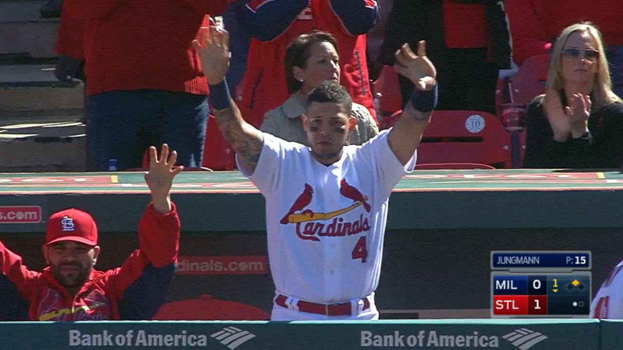 Cardinals' 10 extra-base hits