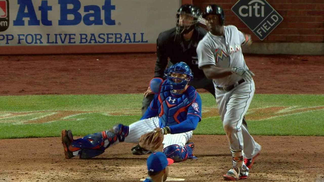 Ozuna's first homer of season