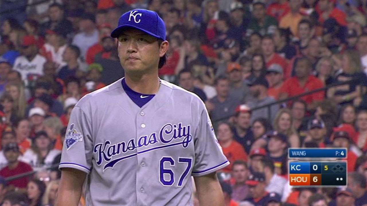 Wang tolerates Taiwan media spotlight